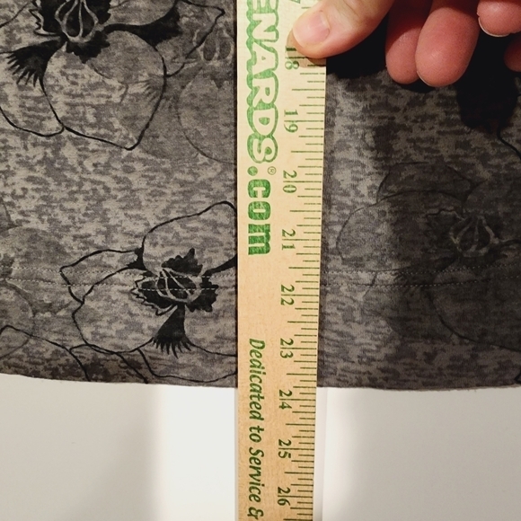 Merrell Cinch Gather Shoulder Burnout Tee Grey Flower Outdoor Hiking Shirt sz Md - Picture 9 of 9
